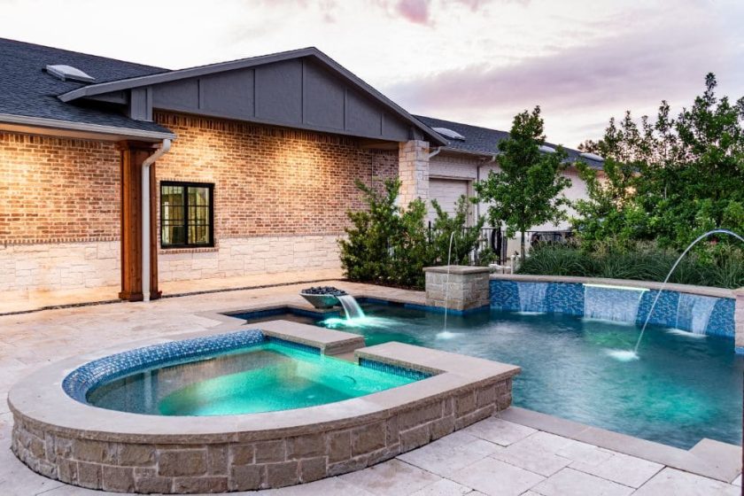 Pool & Spa Combo with water features